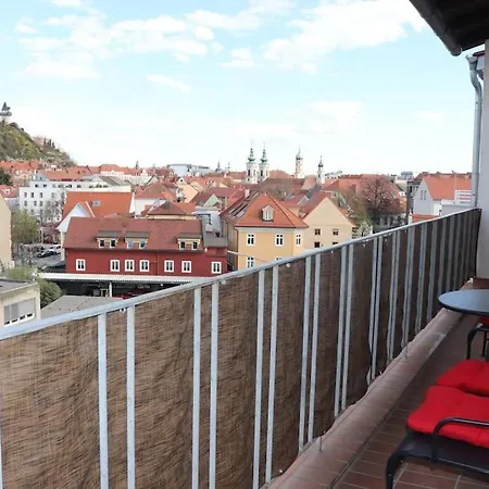 Mit Aussicht Daire Graz