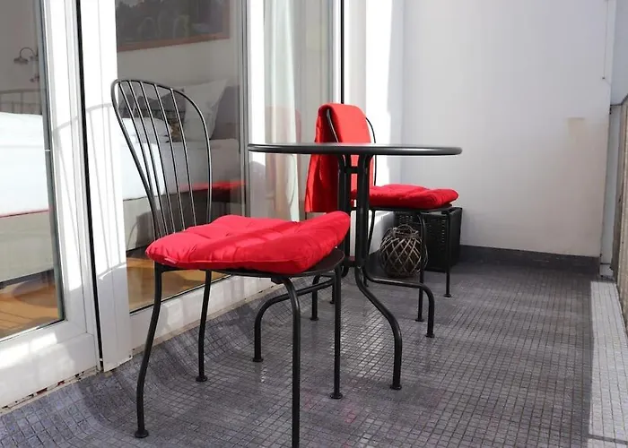 Mit Aussicht Apartment *